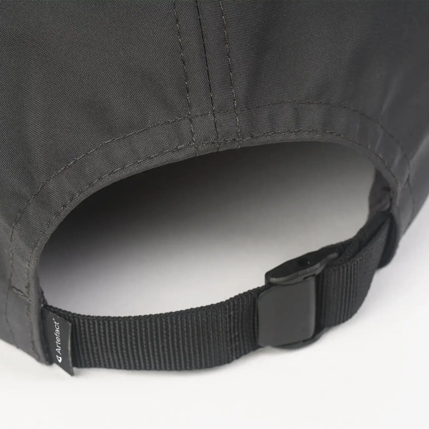 Casquette upcyclée Artefact