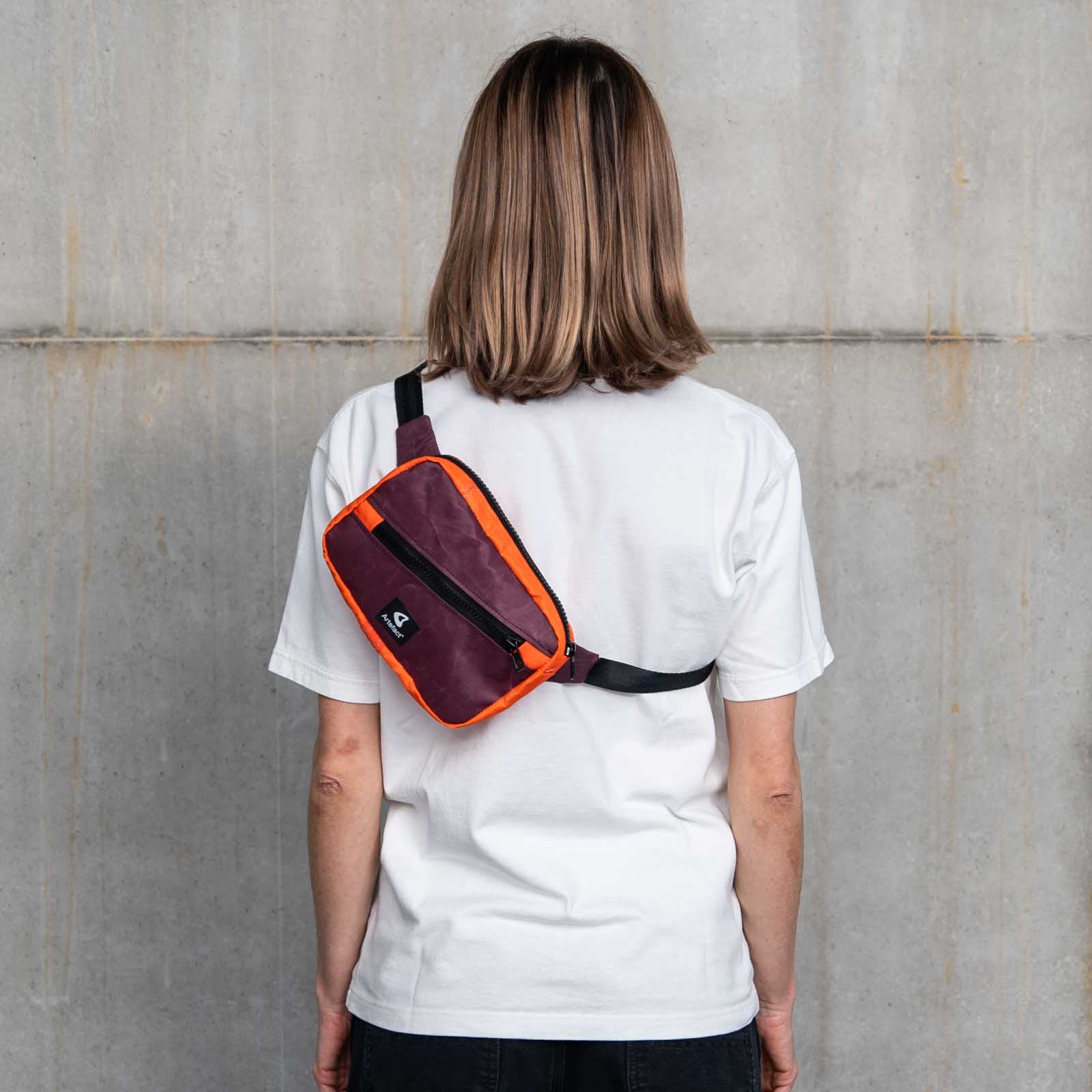 Banane calao Artefact violette