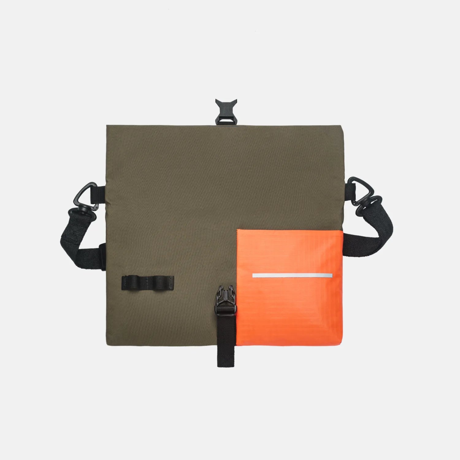 Crossbody Artefact ouvert