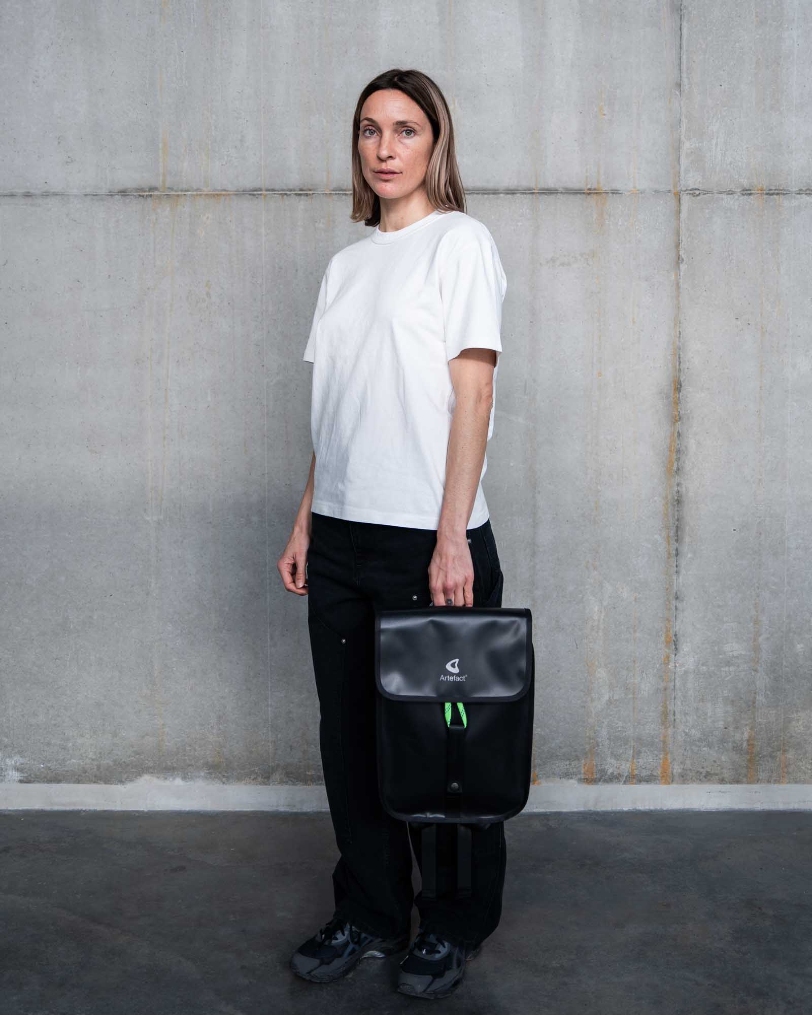 Artefact Petit Gravelot 12L noir