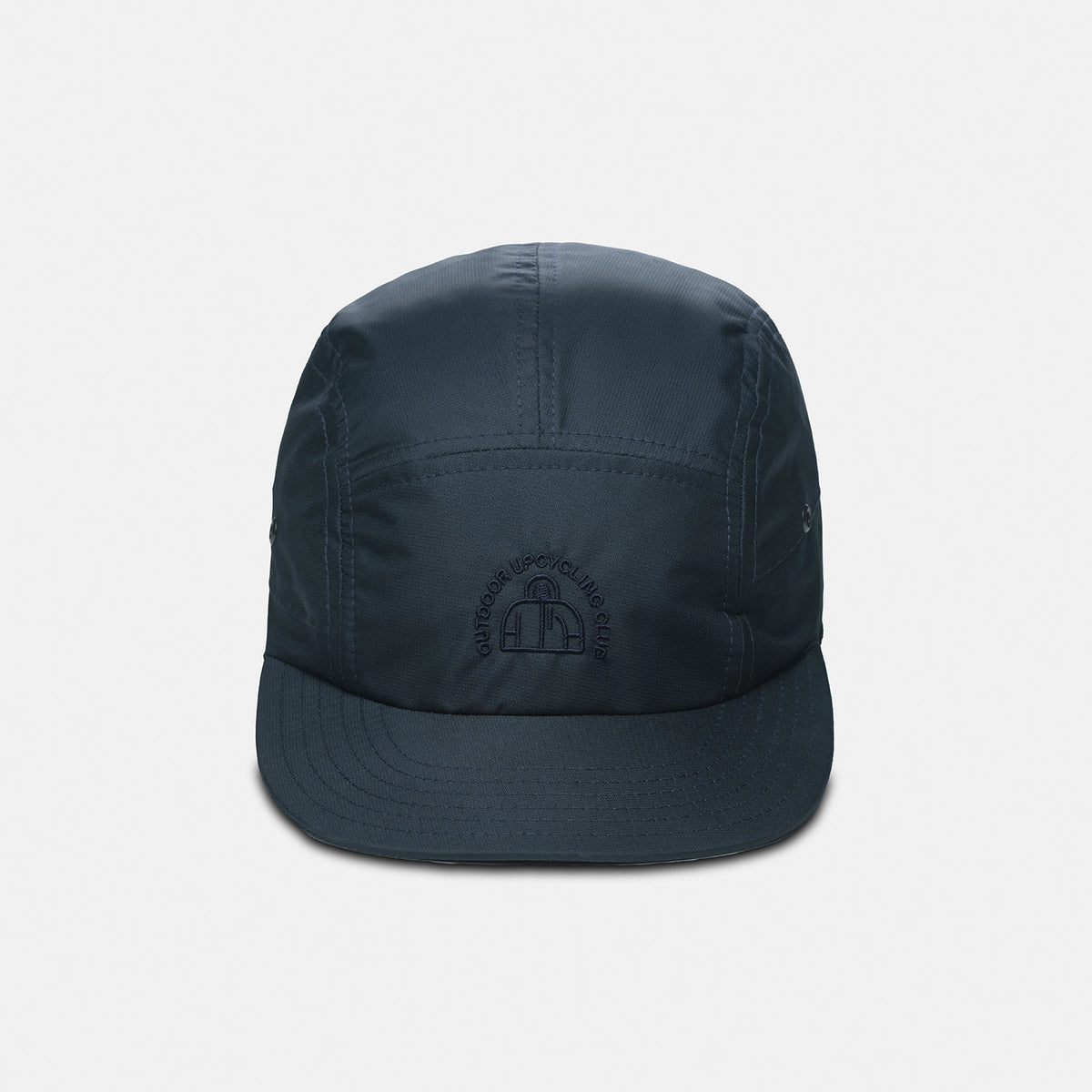 Casquette 5-panel Cirrus bleue brodée Outdoor Upcycling Club – packshot