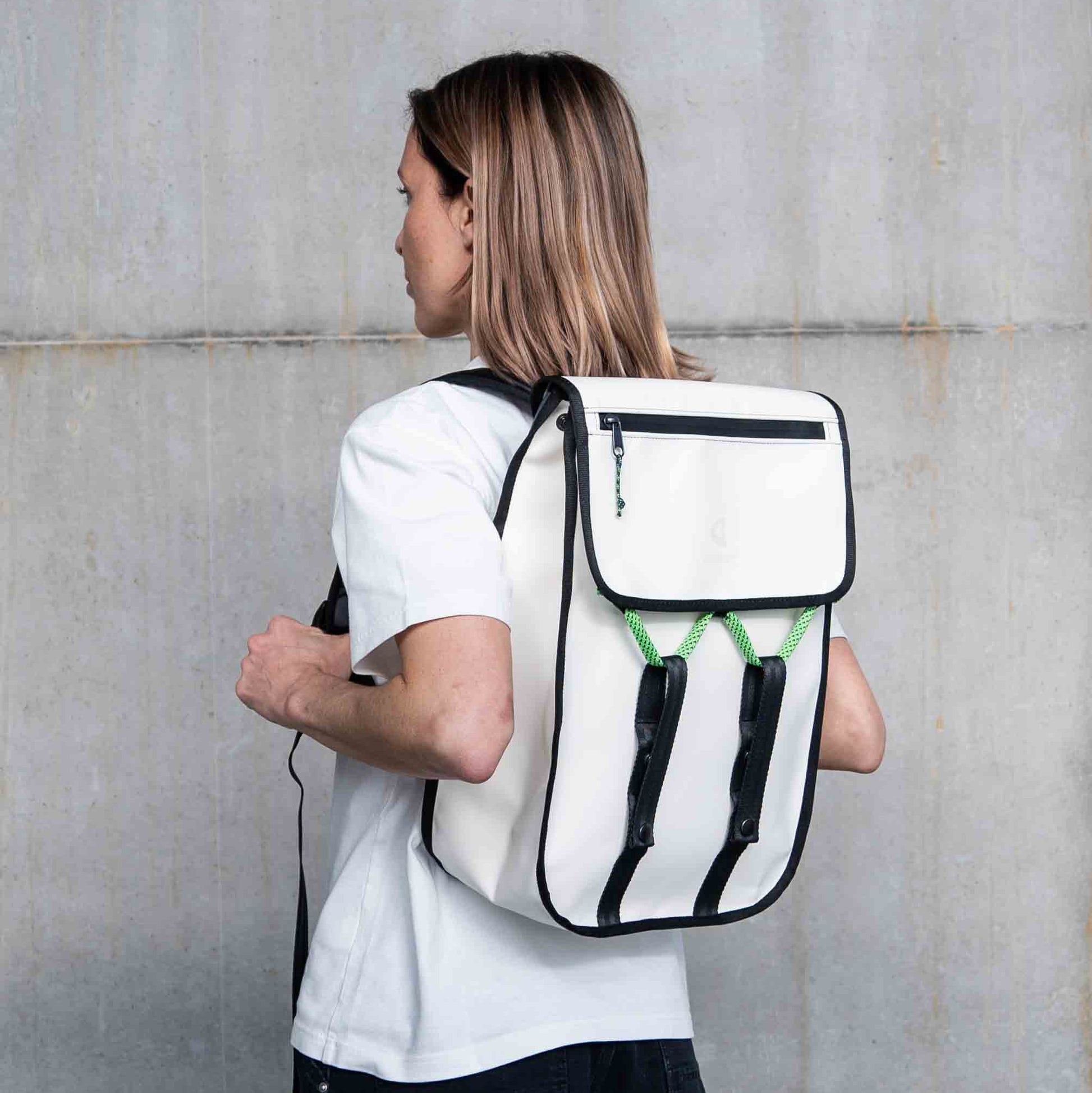 Sac à dos Gravelot 18L Artefact blanc