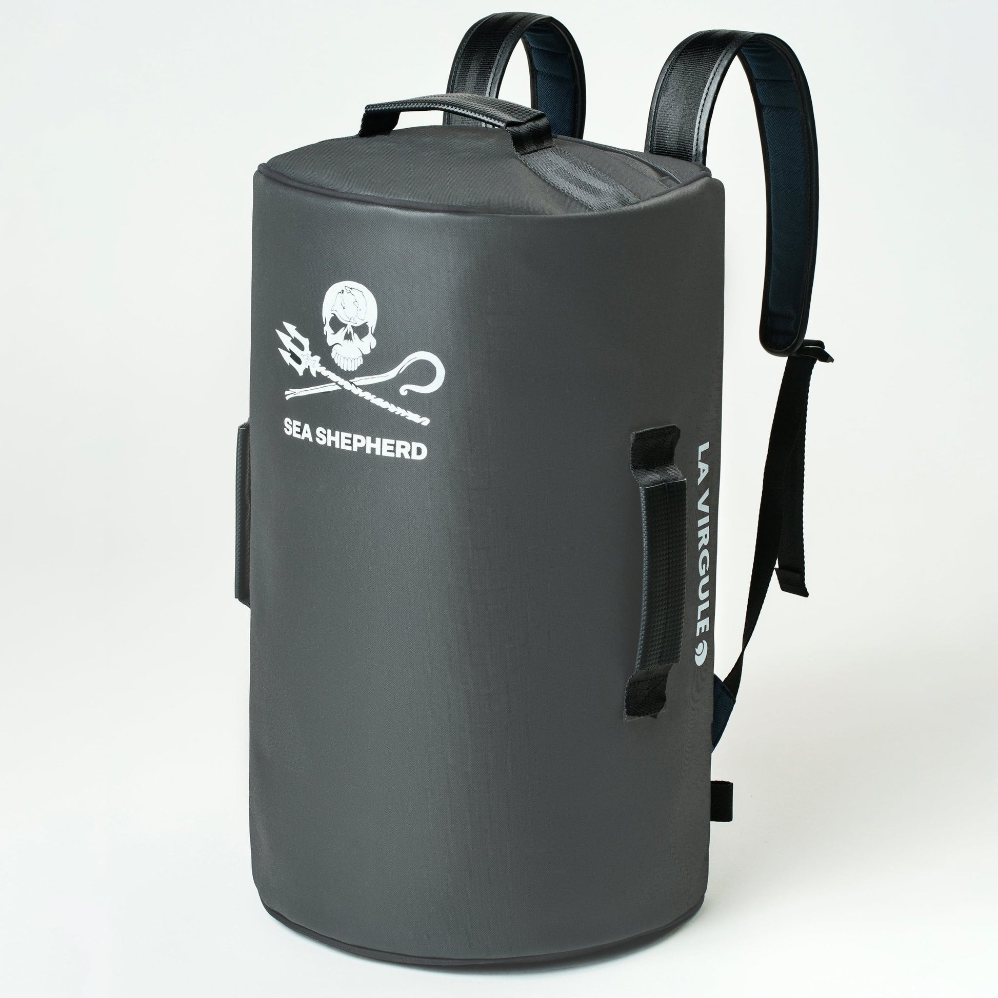 packshot sac voyage 35L gris La Virgule et Shepherd 